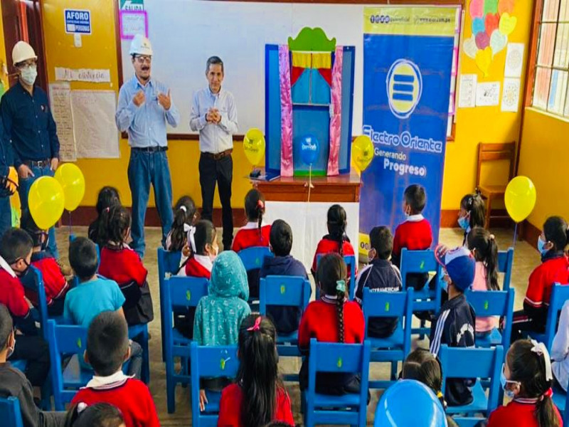 Electro Oriente entregó óptimas instalaciones eléctricas a colegio de Chachapoyas.