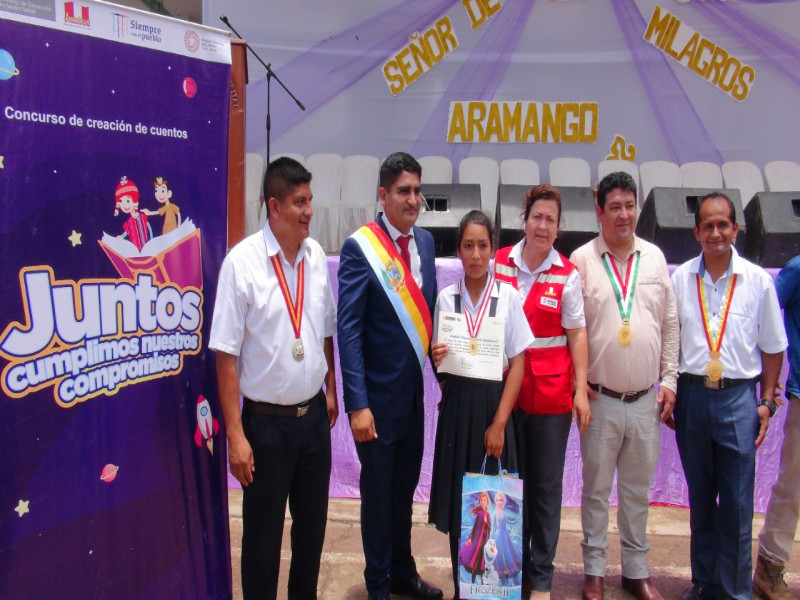 Juntos otorga reconocimiento a escolares de Amazonas.