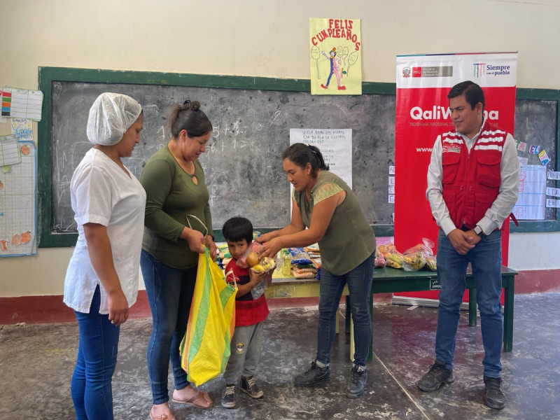 Qali warma impulsó la compra de más de 20 toneladas de alimentos frescos para complementar alimentación escolar