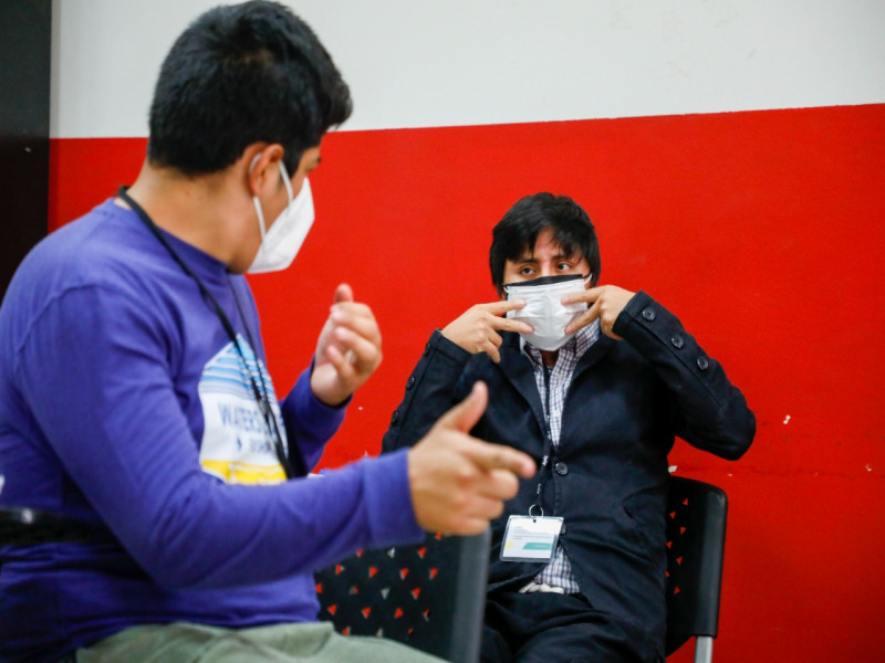 Cinco mitos sobre las personas con discapacidad auditiva que debes conocer y evitar estereotipos