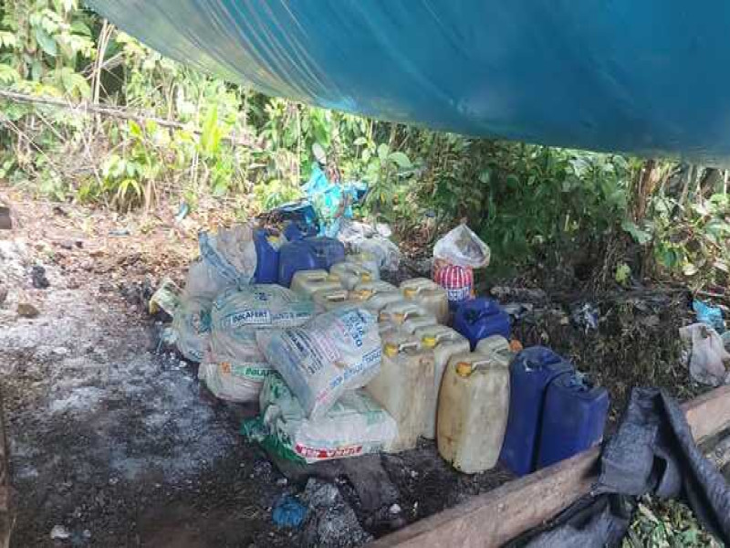 Amazonas: Fiscalía Antidrogas logra en operativo el decomiso de 800 kg de sulfato de cocaína y la destrucción de un laboratorio clandestino
