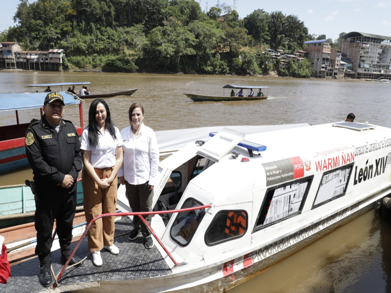 Warmi Ñan presentó nuevo equipo CEM y moderna embarcación fluvial.