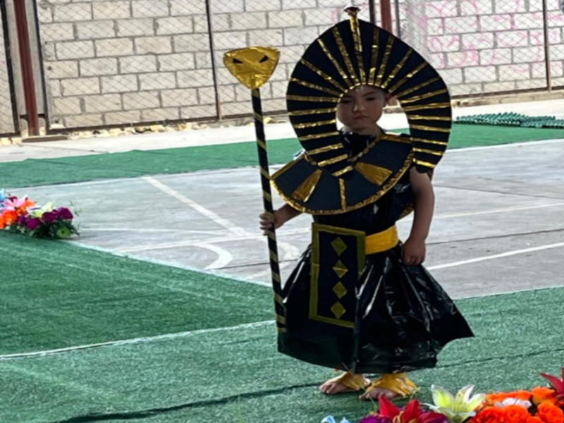 Primer desfile escolar de reciclaje en Yerbabuena fue todo un éxito