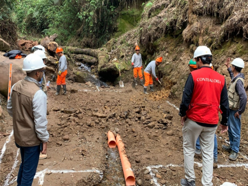 Riesgos en obra de saneamiento del Tingo: más de 300 familias podrían quedar sin agua ni alcantarillado.