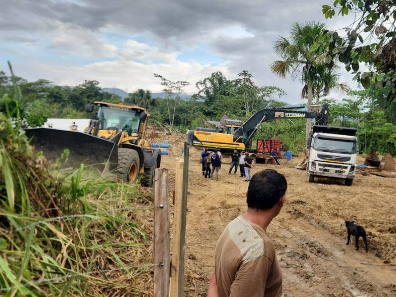 Minera Huallaga SAC retorna a caserío El Árabe pese a rechazo vecinal y advierten operaciones nocturnas.
