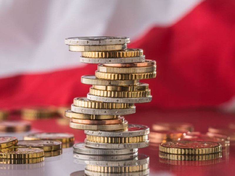 La macroeconomía sonríe, el país se cae a pedazos